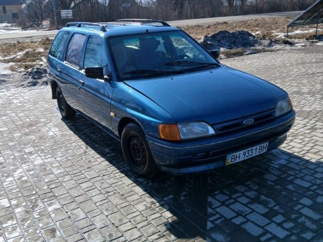 Синій Форд Ескорт, об'ємом двигуна 1.6 л та пробігом 150 тис. км за 1000 $, фото 1 на Automoto.ua