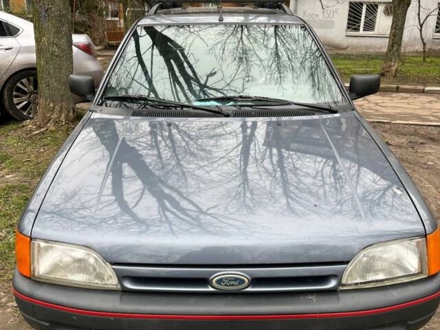 Синий Форд Эскорт, объемом двигателя 1.6 л и пробегом 65 тыс. км за 1300 $, фото 1 на Automoto.ua
