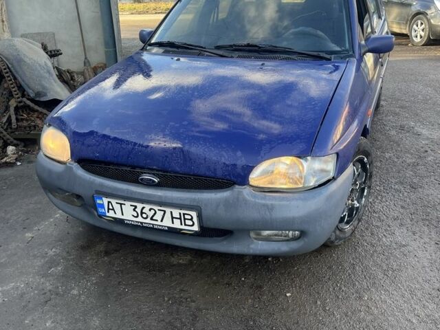 Синий Форд Эскорт, объемом двигателя 0 л и пробегом 1 тыс. км за 850 $, фото 1 на Automoto.ua