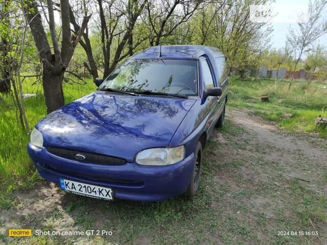 Синий Форд Эскорт, объемом двигателя 1.8 л и пробегом 200 тыс. км за 2000 $, фото 1 на Automoto.ua