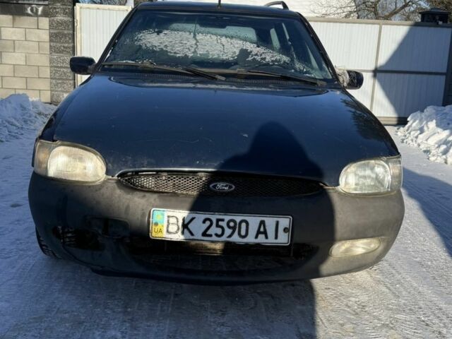 Синій Форд Ескорт, об'ємом двигуна 1.8 л та пробігом 950 тис. км за 1200 $, фото 1 на Automoto.ua