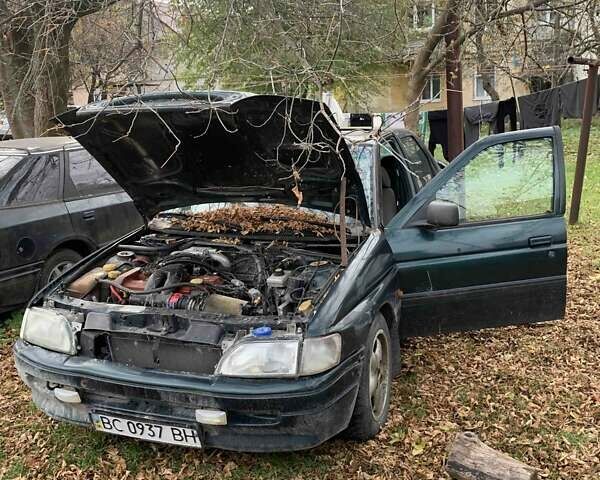 Зеленый Форд Эскорт, объемом двигателя 1.8 л и пробегом 420 тыс. км за 600 $, фото 1 на Automoto.ua