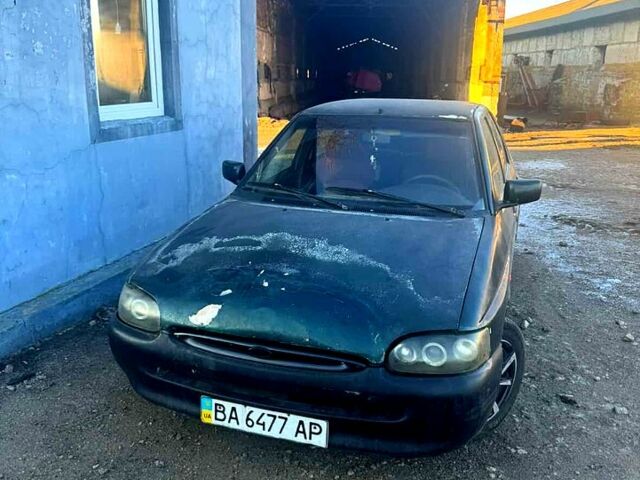 Зеленый Форд Эскорт, объемом двигателя 1.3 л и пробегом 256 тыс. км за 673 $, фото 1 на Automoto.ua