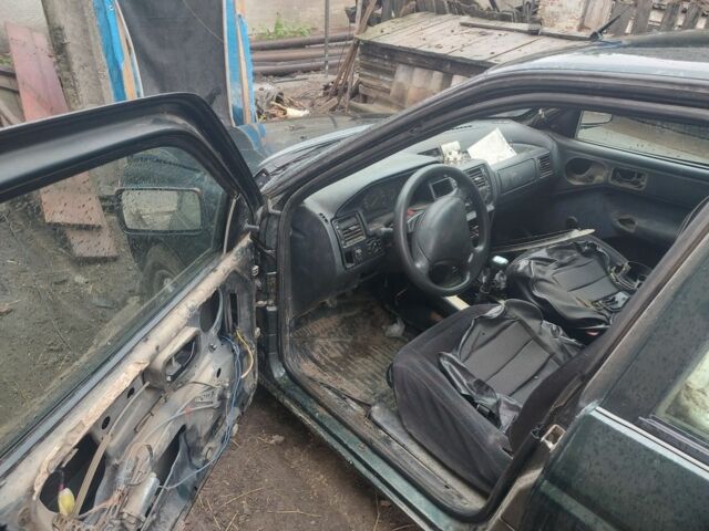 Зеленый Форд Эскорт, объемом двигателя 0 л и пробегом 345 тыс. км за 720 $, фото 1 на Automoto.ua