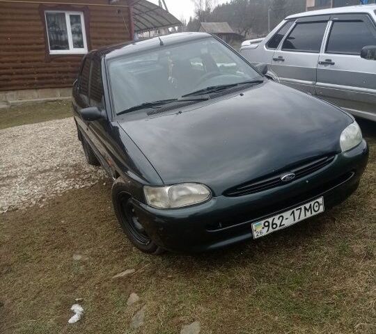 Зеленый Форд Эскорт, объемом двигателя 0 л и пробегом 80 тыс. км за 1600 $, фото 1 на Automoto.ua