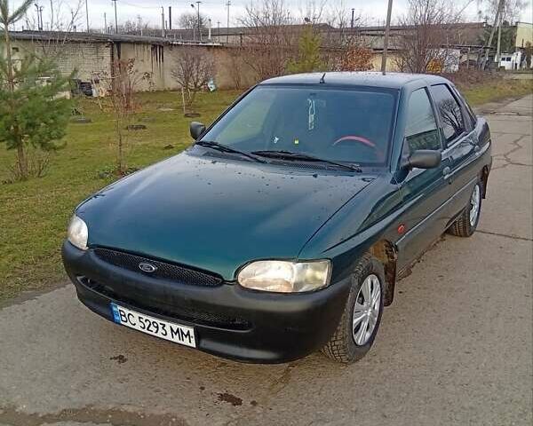 Зеленый Форд Эскорт, объемом двигателя 1.3 л и пробегом 290 тыс. км за 1650 $, фото 1 на Automoto.ua