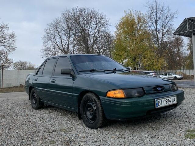 Зеленый Форд Эскорт, объемом двигателя 1.9 л и пробегом 251 тыс. км за 2000 $, фото 1 на Automoto.ua