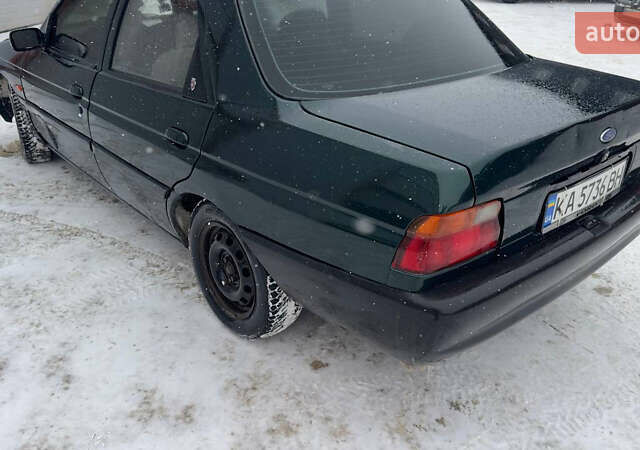 Зелений Форд Ескорт, об'ємом двигуна 1.6 л та пробігом 300 тис. км за 700 $, фото 1 на Automoto.ua