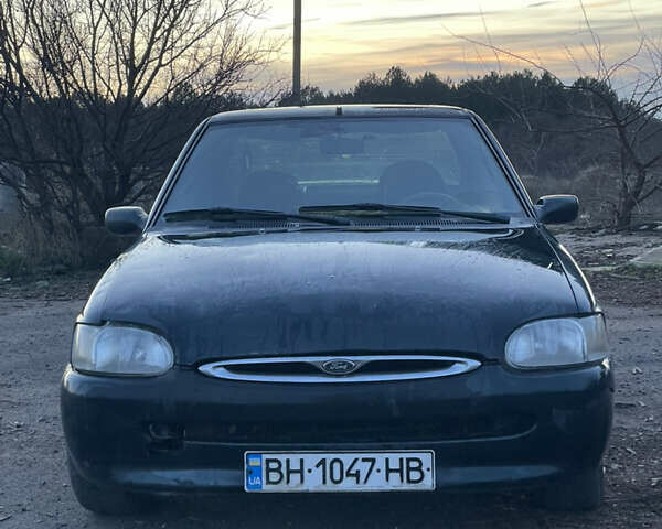 Зелений Форд Ескорт, об'ємом двигуна 1.8 л та пробігом 238 тис. км за 1600 $, фото 1 на Automoto.ua