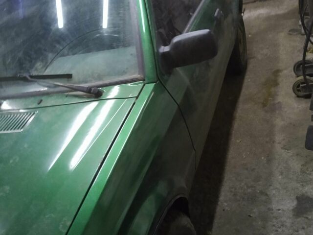 Зелений Форд Ескорт, об'ємом двигуна 0 л та пробігом 180 тис. км за 500 $, фото 1 на Automoto.ua