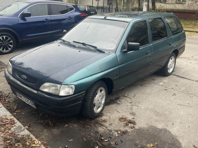 Зелений Форд Ескорт, об'ємом двигуна 1.6 л та пробігом 111 тис. км за 1300 $, фото 1 на Automoto.ua