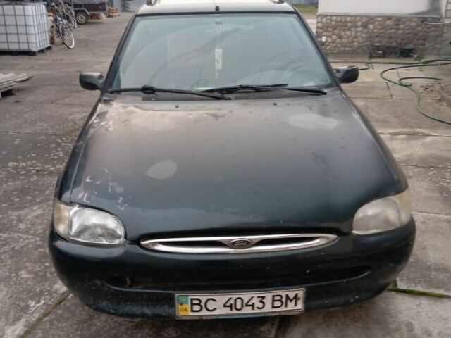 Зеленый Форд Эскорт, объемом двигателя 0 л и пробегом 200 тыс. км за 1200 $, фото 1 на Automoto.ua