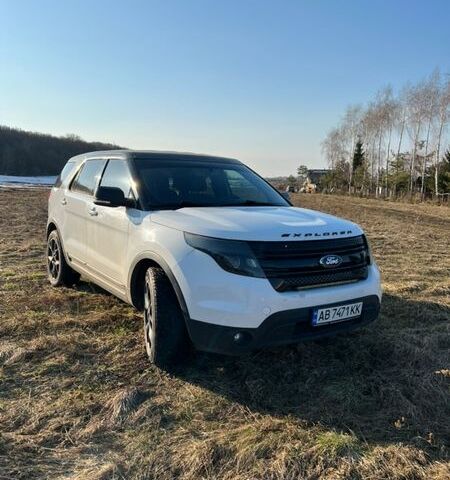 Білий Форд Експлорер, об'ємом двигуна 3.7 л та пробігом 222 тис. км за 17500 $, фото 1 на Automoto.ua