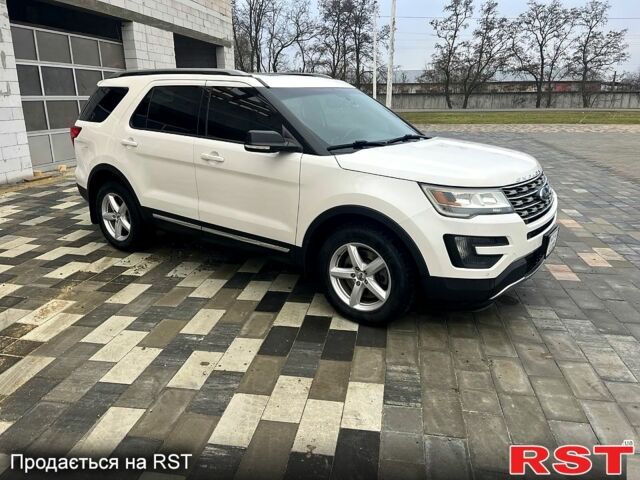 Белый Форд Эксплорер, объемом двигателя 3.5 л и пробегом 18500 тыс. км за 17500 $, фото 1 на Automoto.ua