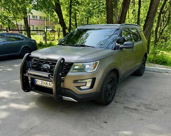 Білий Форд Експлорер, об'ємом двигуна 3.7 л та пробігом 244 тис. км за 18900 $, фото 1 на Automoto.ua