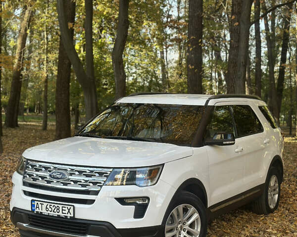 Форд Эксплорер 2018 в Ивано-Франковске на Automoto.ua Белый Форд Эксплорер, объемом двигателя 3.5 л и пробегом 107 тыс. км за 21500 $, фото 1 на Automoto.ua