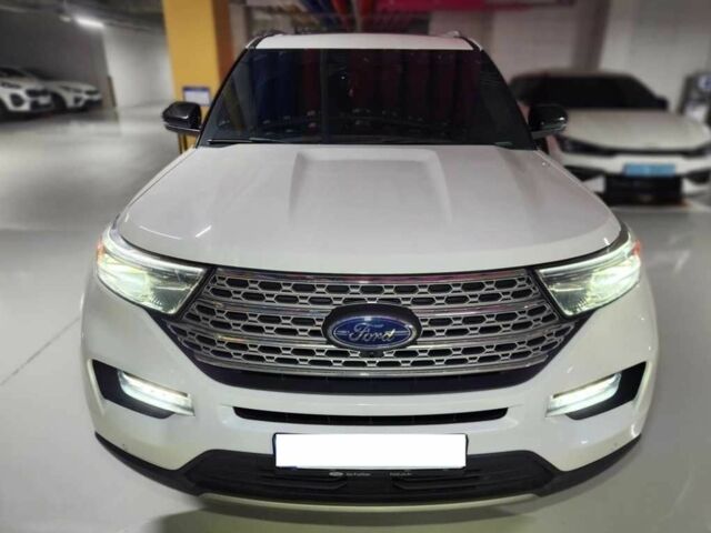 Белый Форд Эксплорер, объемом двигателя 2.3 л и пробегом 79 тыс. км за 15029 $, фото 1 на Automoto.ua