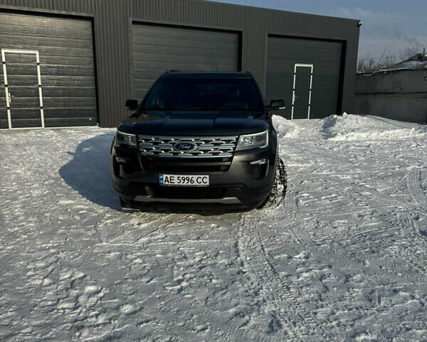 Бежевый Форд Эксплорер, объемом двигателя 3.5 л и пробегом 132 тыс. км за 19000 $, фото 1 на Automoto.ua