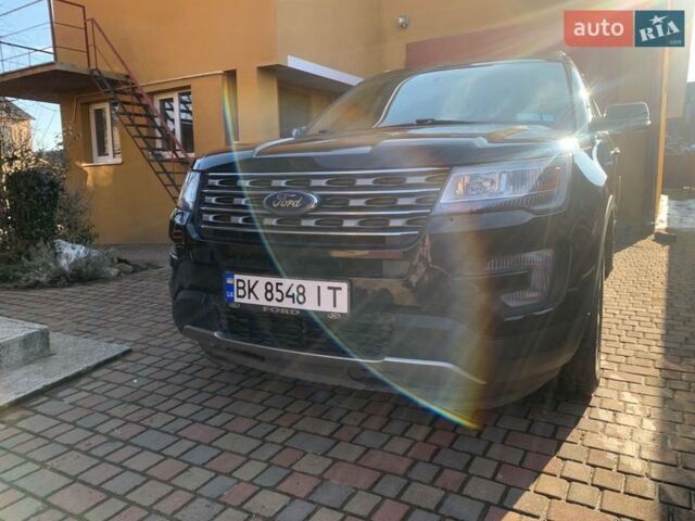 Черный Форд Эксплорер, объемом двигателя 3.5 л и пробегом 122 тыс. км за 18399 $, фото 1 на Automoto.ua