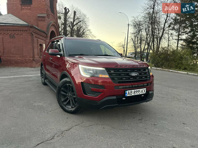 Красный Форд Эксплорер, объемом двигателя 3.5 л и пробегом 227 тыс. км за 16300 $, фото 1 на Automoto.ua