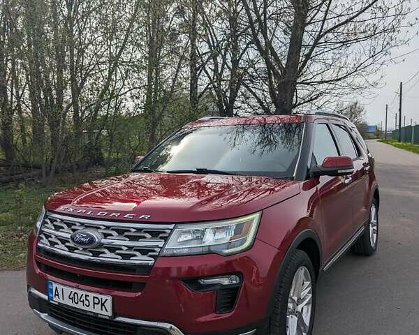 Червоний Форд Експлорер, об'ємом двигуна 2.26 л та пробігом 124 тис. км за 19399 $, фото 1 на Automoto.ua