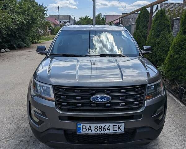 Сірий Форд Експлорер, об'ємом двигуна 3.5 л та пробігом 205 тис. км за 13999 $, фото 1 на Automoto.ua
