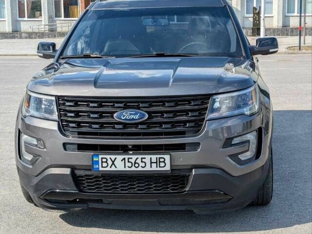 Серый Форд Эксплорер, объемом двигателя 3.5 л и пробегом 184 тыс. км за 18000 $, фото 1 на Automoto.ua