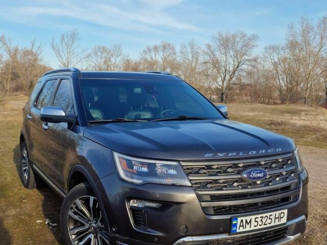 Серый Форд Эксплорер, объемом двигателя 3.5 л и пробегом 155 тыс. км за 19900 $, фото 1 на Automoto.ua