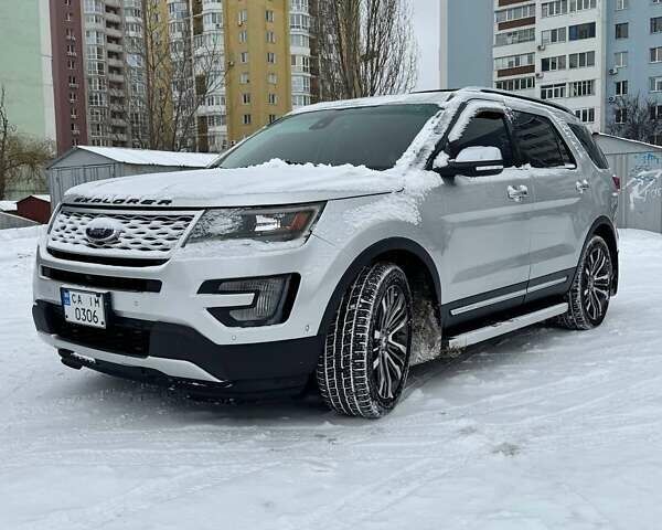 Сірий Форд Експлорер, об'ємом двигуна 3.5 л та пробігом 189 тис. км за 17900 $, фото 1 на Automoto.ua