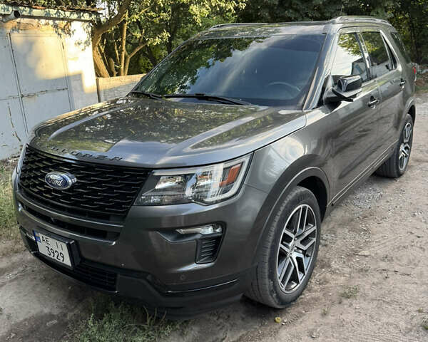 Сірий Форд Експлорер, об'ємом двигуна 3.5 л та пробігом 124 тис. км за 28500 $, фото 1 на Automoto.ua