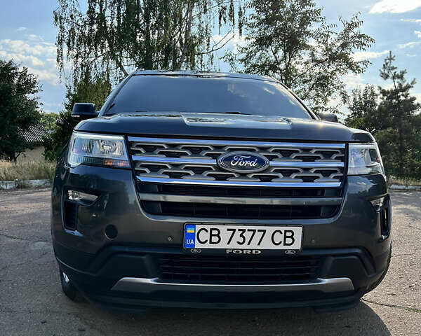Серый Форд Эксплорер, объемом двигателя 3.5 л и пробегом 125 тыс. км за 19500 $, фото 1 на Automoto.ua