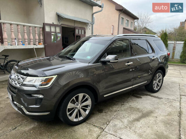 Серый Форд Эксплорер, объемом двигателя 3.5 л и пробегом 150 тыс. км за 18500 $, фото 1 на Automoto.ua