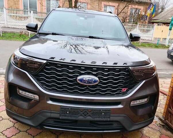 Сірий Форд Експлорер, об'ємом двигуна 2.96 л та пробігом 135 тис. км за 28200 $, фото 1 на Automoto.ua