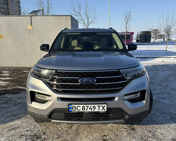 Серый Форд Эксплорер, объемом двигателя 2.26 л и пробегом 46 тыс. км за 27000 $, фото 1 на Automoto.ua