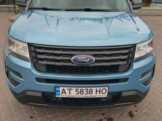 Синій Форд Експлорер, об'ємом двигуна 3.73 л та пробігом 207 тис. км за 16500 $, фото 1 на Automoto.ua