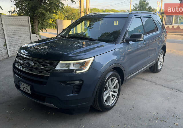 Синій Форд Експлорер, об'ємом двигуна 3.5 л та пробігом 260 тис. км за 16900 $, фото 1 на Automoto.ua