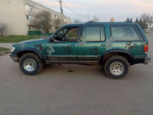 Зеленый Форд Эксплорер, объемом двигателя 4 л и пробегом 224 тыс. км за 1859 $, фото 1 на Automoto.ua