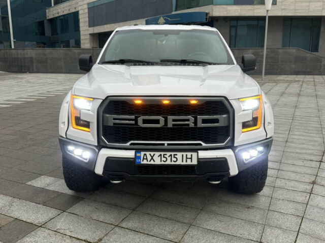 Білий Форд Ф-150, об'ємом двигуна 2.69 л та пробігом 243 тис. км за 21000 $, фото 1 на Automoto.ua