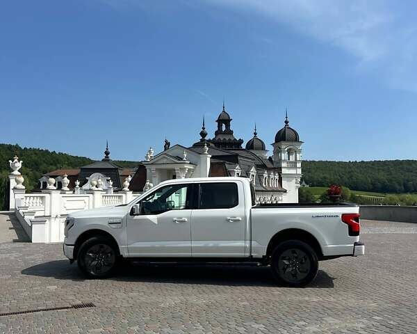 Белый Форд Ф-150, объемом двигателя 0 л и пробегом 39 тыс. км за 49000 $, фото 1 на Automoto.ua
