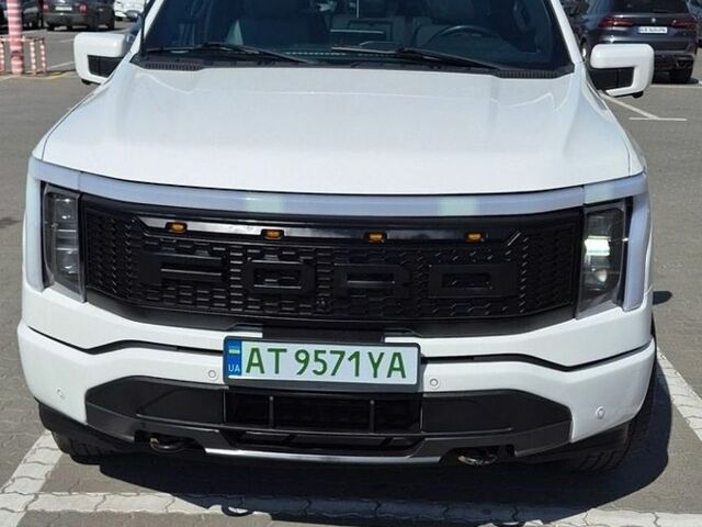 Белый Форд Ф-150, объемом двигателя 0 л и пробегом 68 тыс. км за 47500 $, фото 1 на Automoto.ua