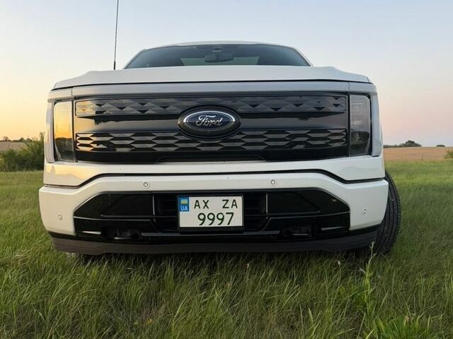 Білий Форд Ф-150, об'ємом двигуна 0 л та пробігом 49 тис. км за 55000 $, фото 1 на Automoto.ua