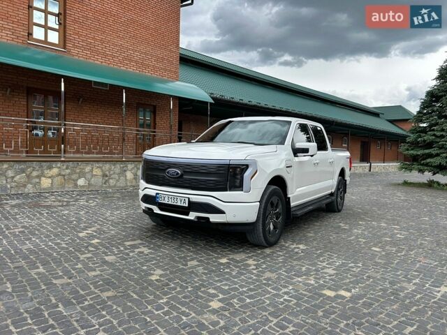 Белый Форд Ф-150, объемом двигателя 0 л и пробегом 38 тыс. км за 55200 $, фото 1 на Automoto.ua