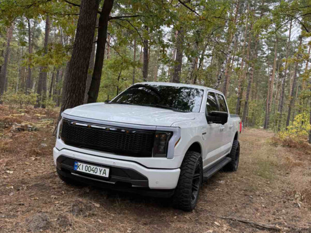 Белый Форд Ф-150, объемом двигателя 0 л и пробегом 50 тыс. км за 43000 $, фото 1 на Automoto.ua