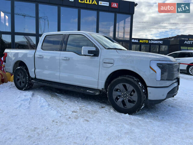 Белый Форд Ф-150, объемом двигателя 0 л и пробегом 68 тыс. км за 43500 $, фото 1 на Automoto.ua