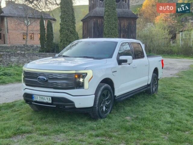 Белый Форд Ф-150, объемом двигателя 0 л и пробегом 51 тыс. км за 44200 $, фото 1 на Automoto.ua