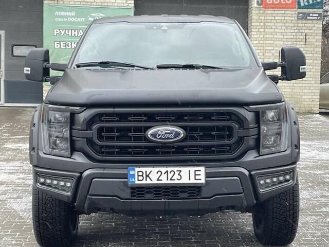 Черный Форд Ф-150, объемом двигателя 3 л и пробегом 50 тыс. км за 51000 $, фото 1 на Automoto.ua