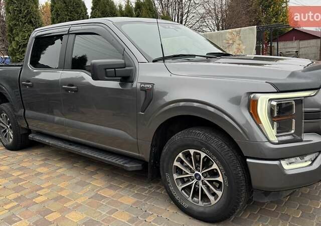 Серый Форд Ф-150, объемом двигателя 5.04 л и пробегом 60 тыс. км за 48500 $, фото 1 на Automoto.ua