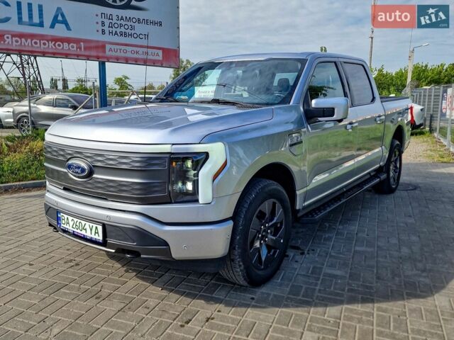 Сірий Форд Ф-150, об'ємом двигуна 0 л та пробігом 112 тис. км за 48500 $, фото 1 на Automoto.ua