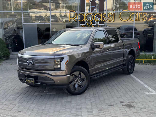 Форд Ф-150 2022 в Одессе на Automoto.ua Серый Форд Ф-150, объемом двигателя 0 л и пробегом 1 тыс. км за 56000 $, фото 1 на Automoto.ua