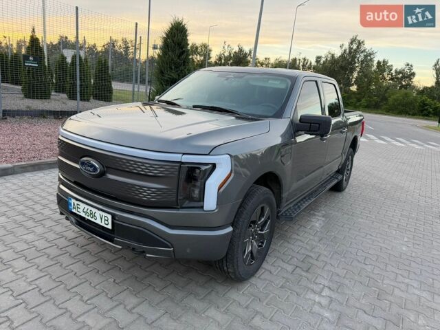 Серый Форд Ф-150, объемом двигателя 0 л и пробегом 14 тыс. км за 44000 $, фото 1 на Automoto.ua